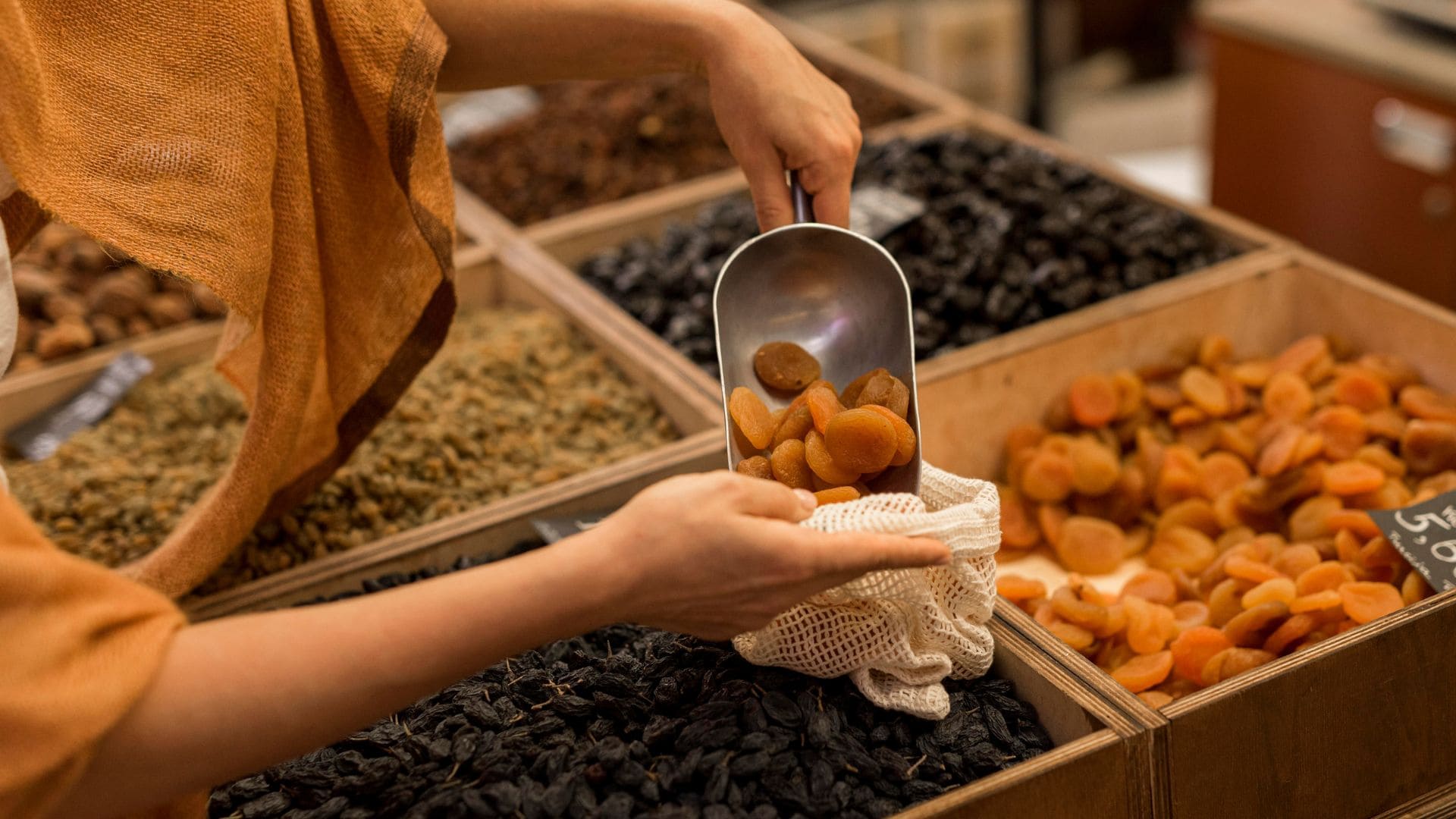 Nákup sušeného ovocia.