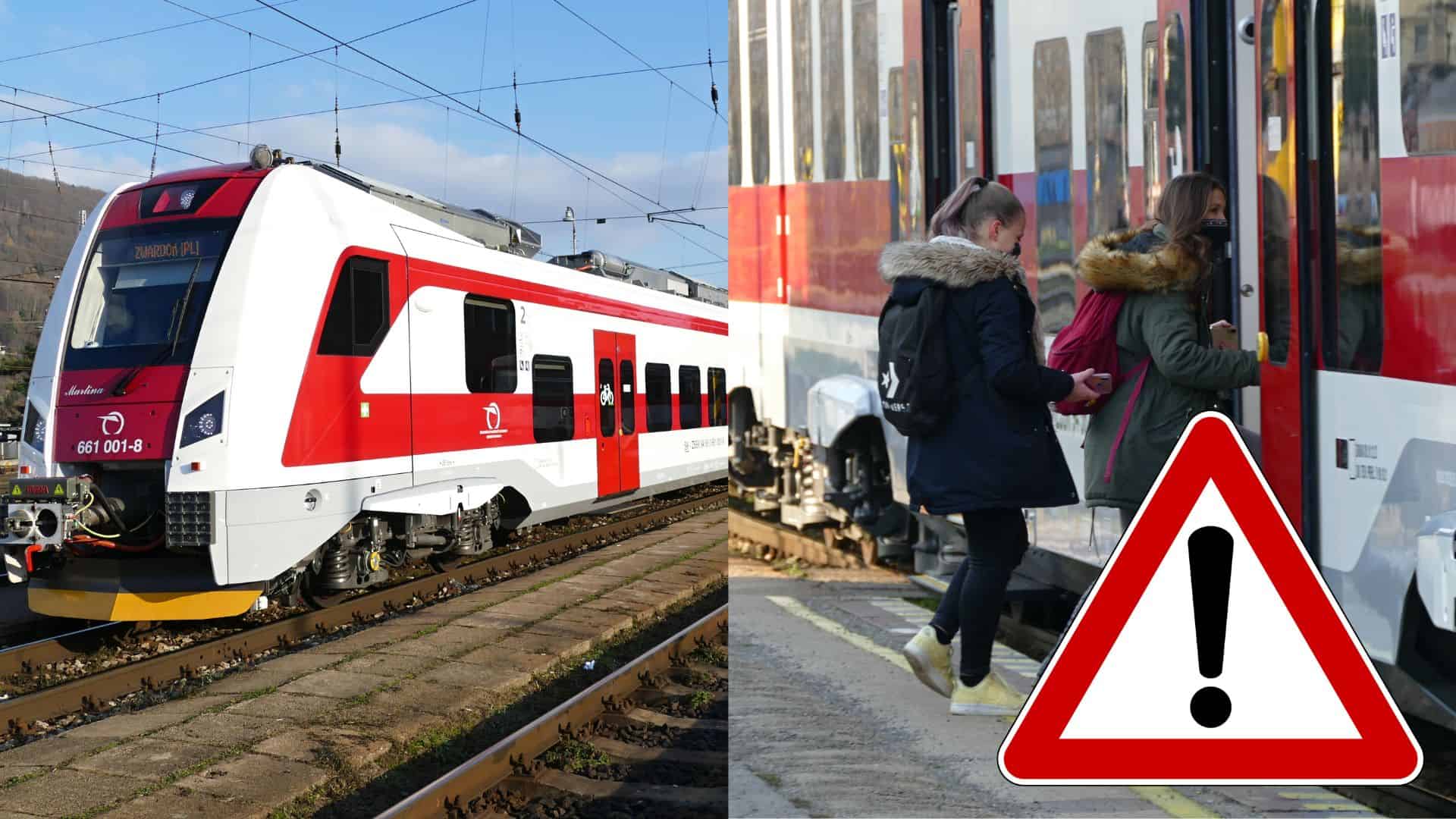 Vlak a dievčatá v rúškach nastupujú do vlaku.