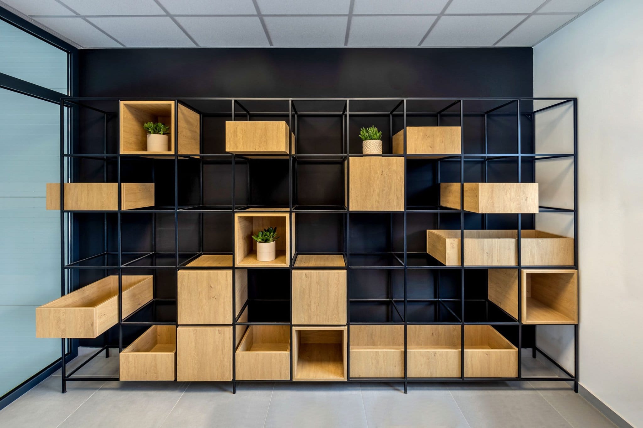 Kancelarsky-nabytok-na-mieru-VEJO-Hyundai (10)u