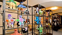 Výstava dražených bábik od Kiwanis