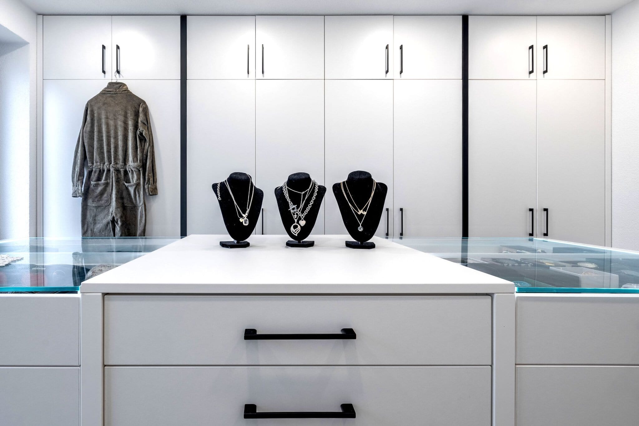 Satnik-Vstavana-skrina-Nabytok-na-mieru-VEJO-Feketik (3)m