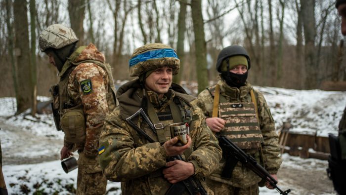 Ukrajincov čaká krutá zima: Rasputica im prináša blato, ale i potkany veľké ako puška