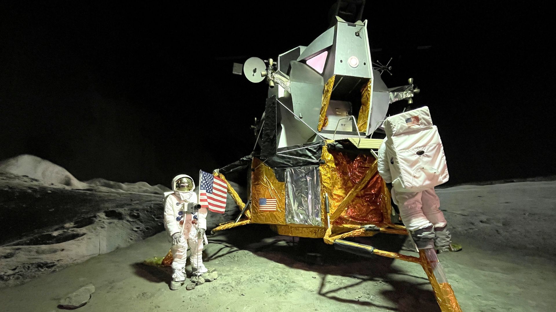 Neil Armstrong na Mesiaci