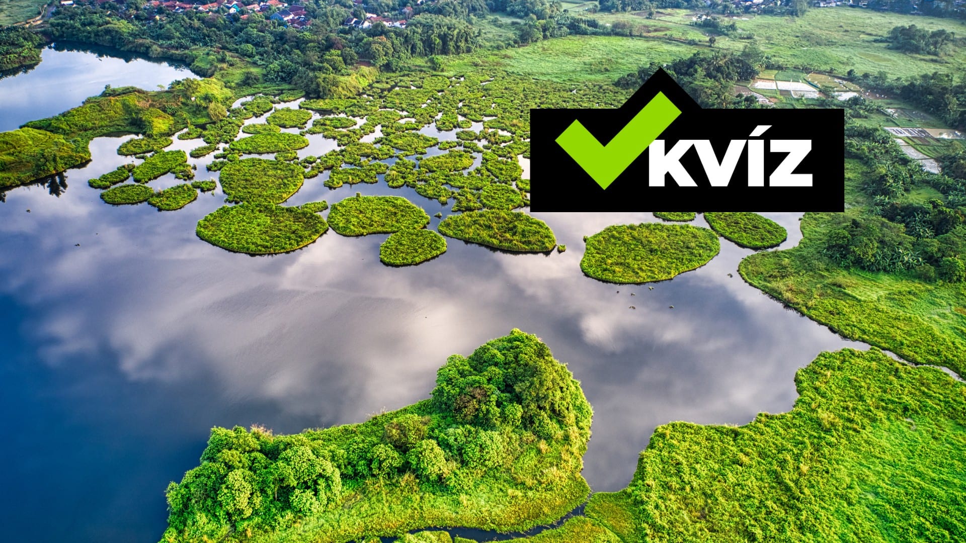 Na snímke je rieka a lúka, geografia