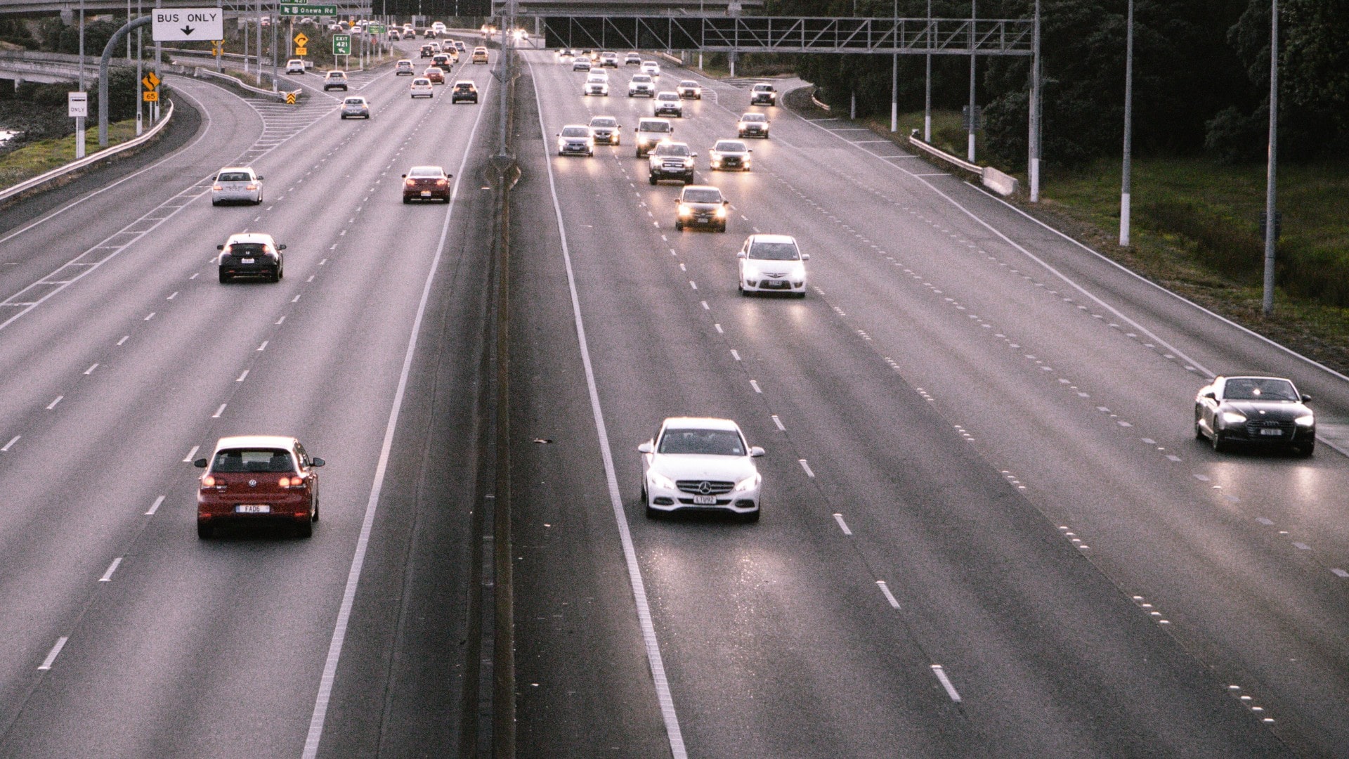 Na snímke je diaľnica