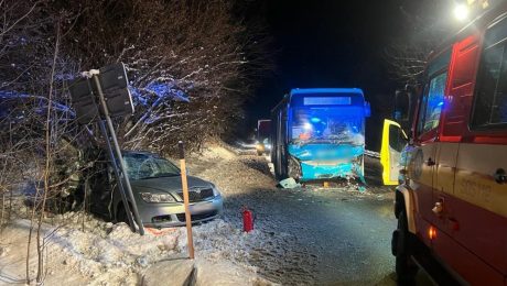 nehoda autobusu na orave