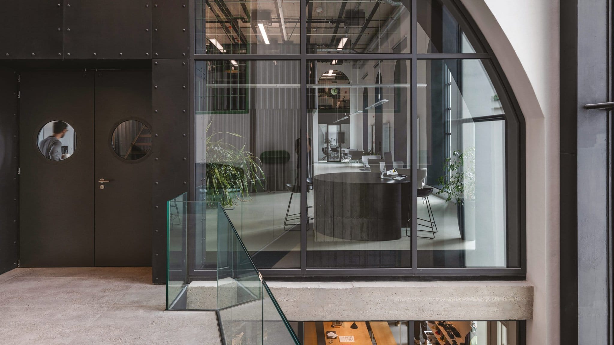 1280X720_STARTITUP_PRESS_KIT_003_8