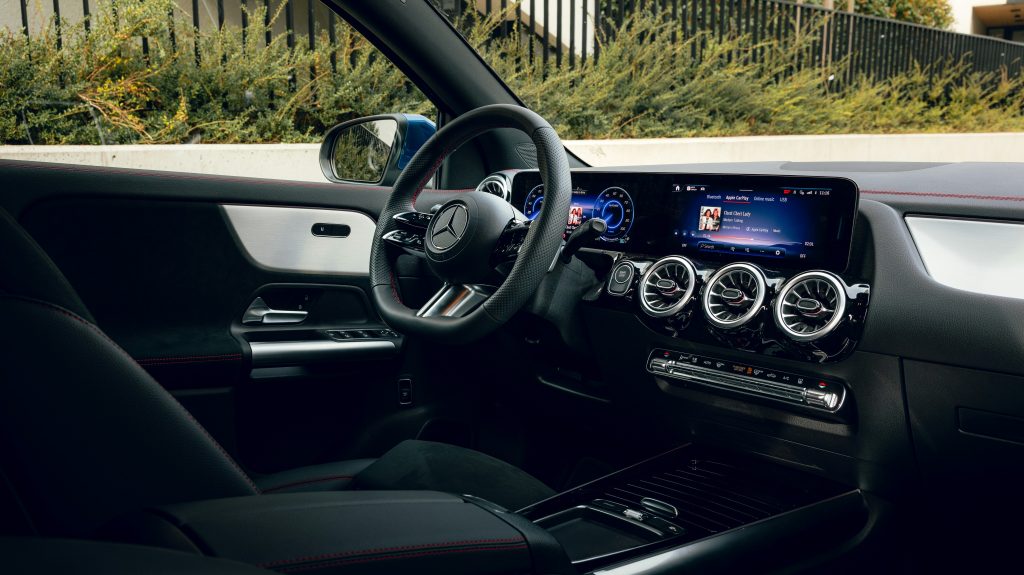 auto, Mercedes, interiér