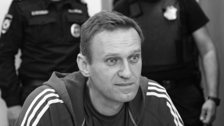 Najvplyvnejší Putinov kritik Alexej Navaľnyj zomrel vo väzení v Rusku