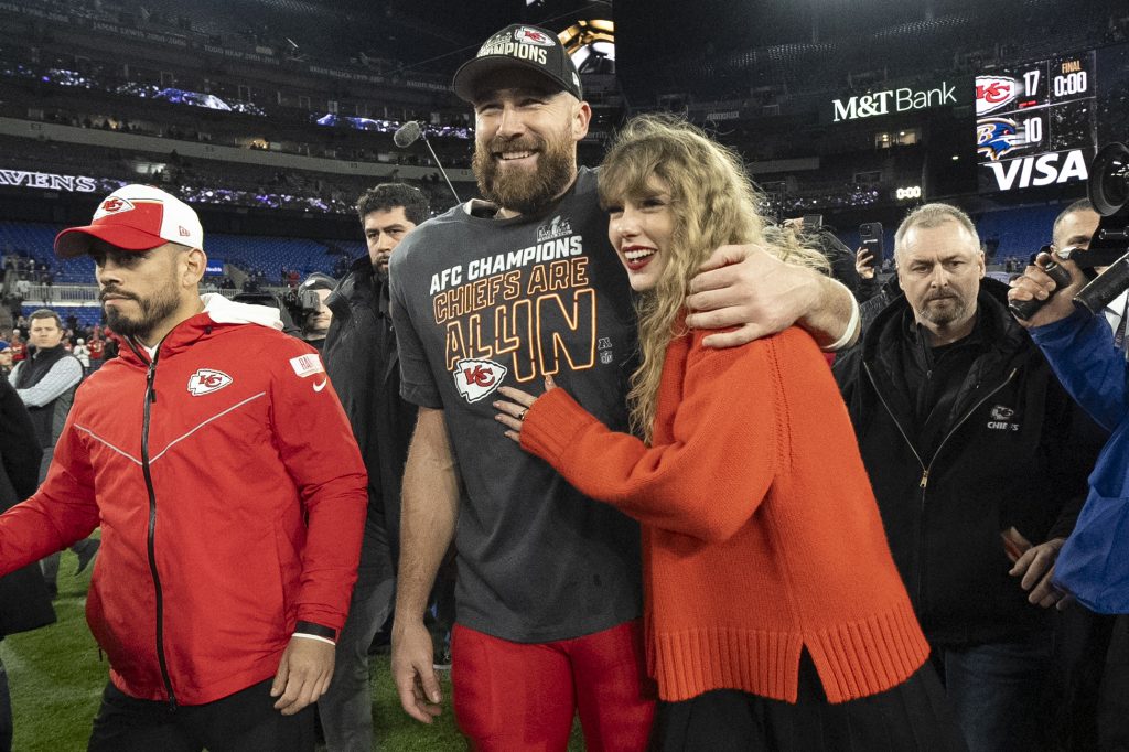 Super_Bowl_Taylor_Swift_Conspiracy_Theories_Football034928