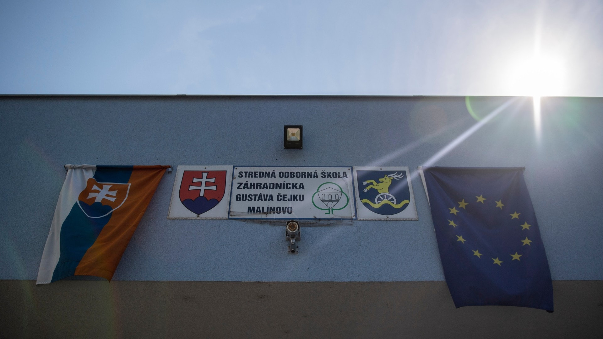 Na názov erb školy