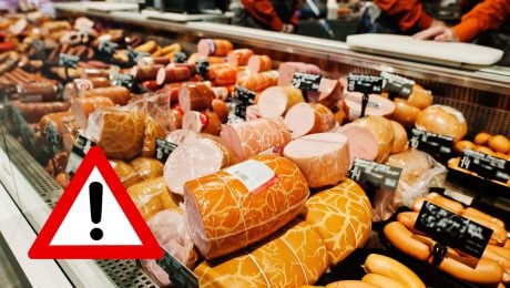 Mäsové výrobky v mrazáku.