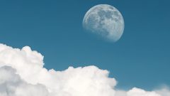 Veľkonočný mesiac