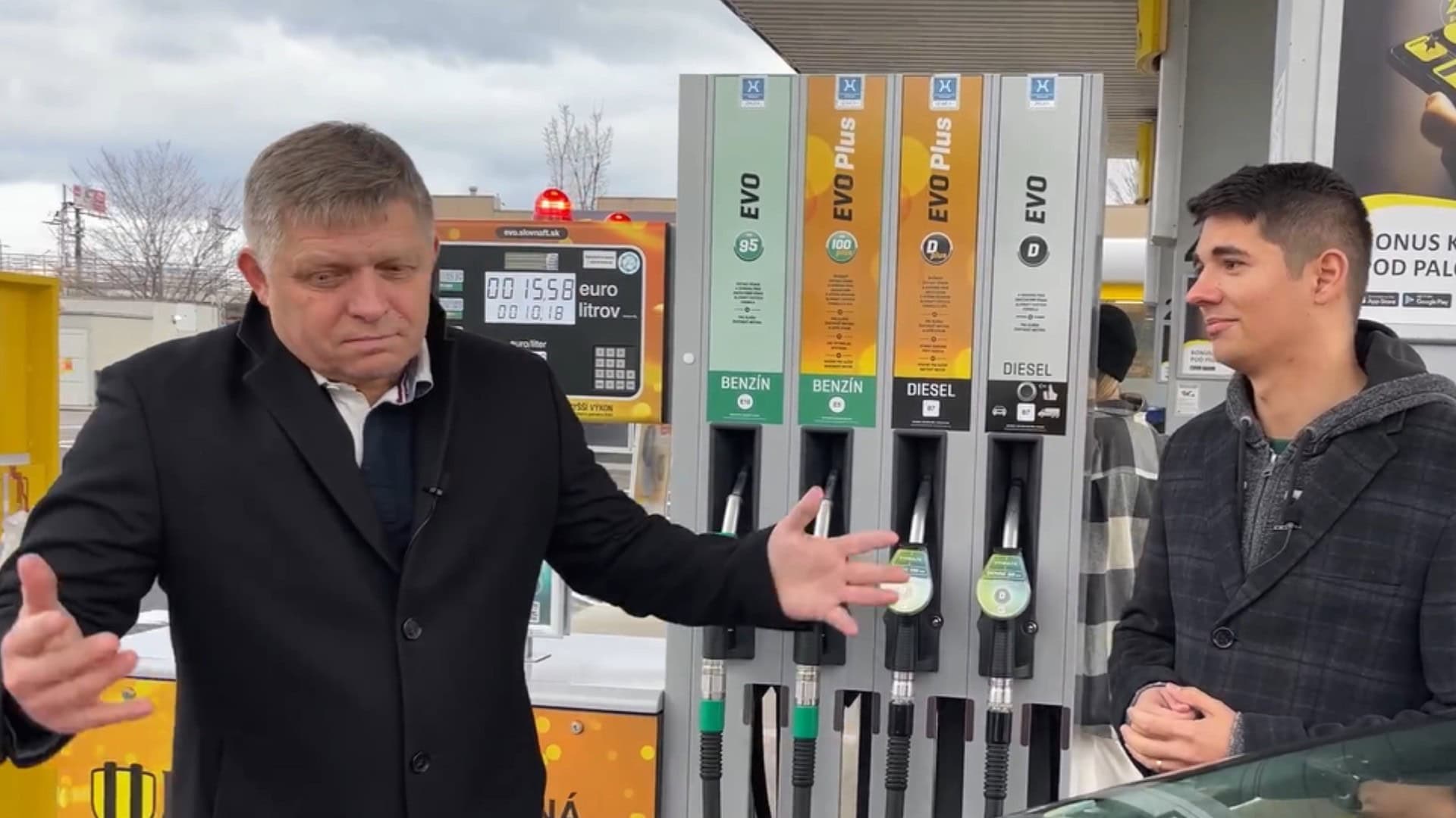 fico, kalinak, tankovanie