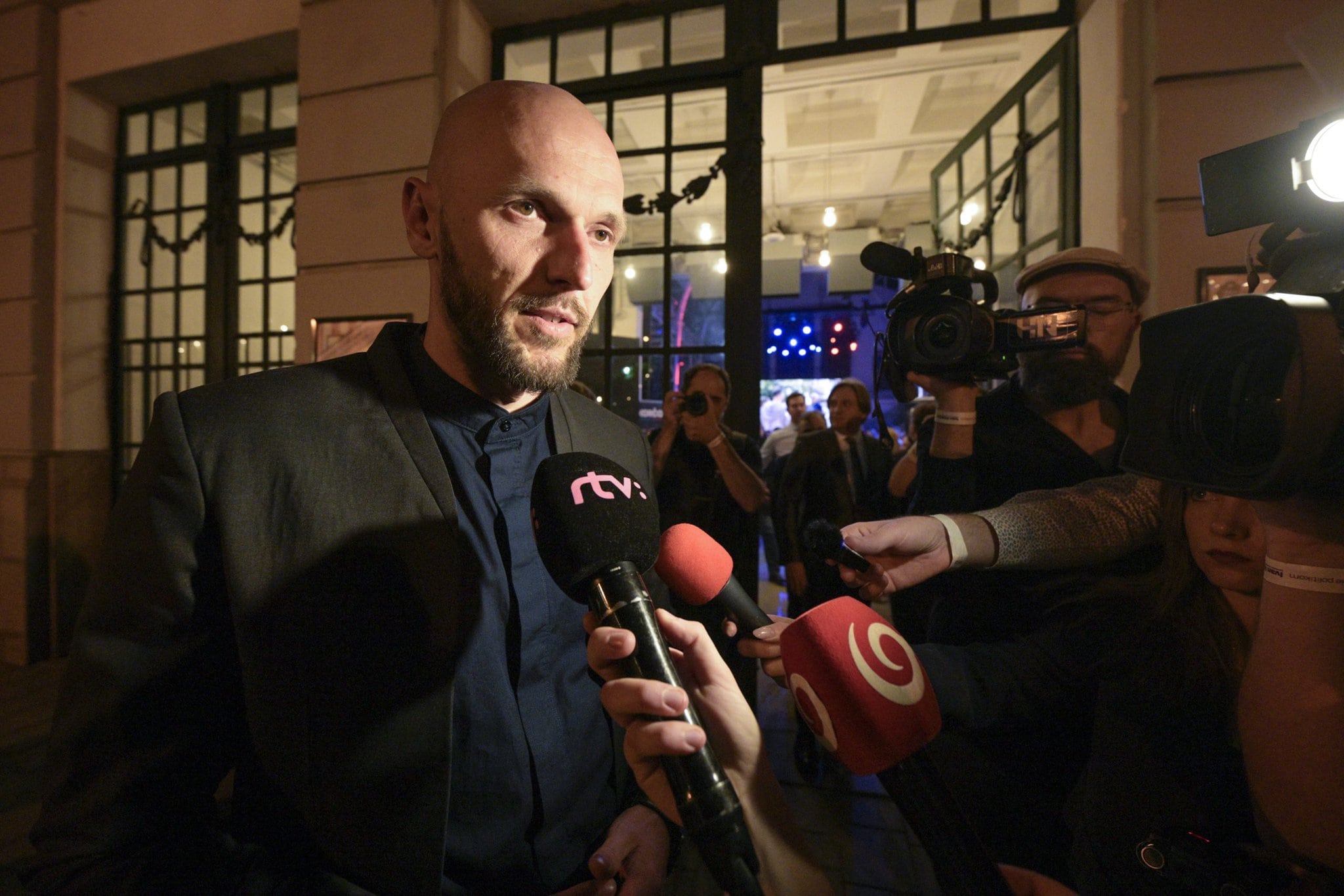 6611b1592497b911228607