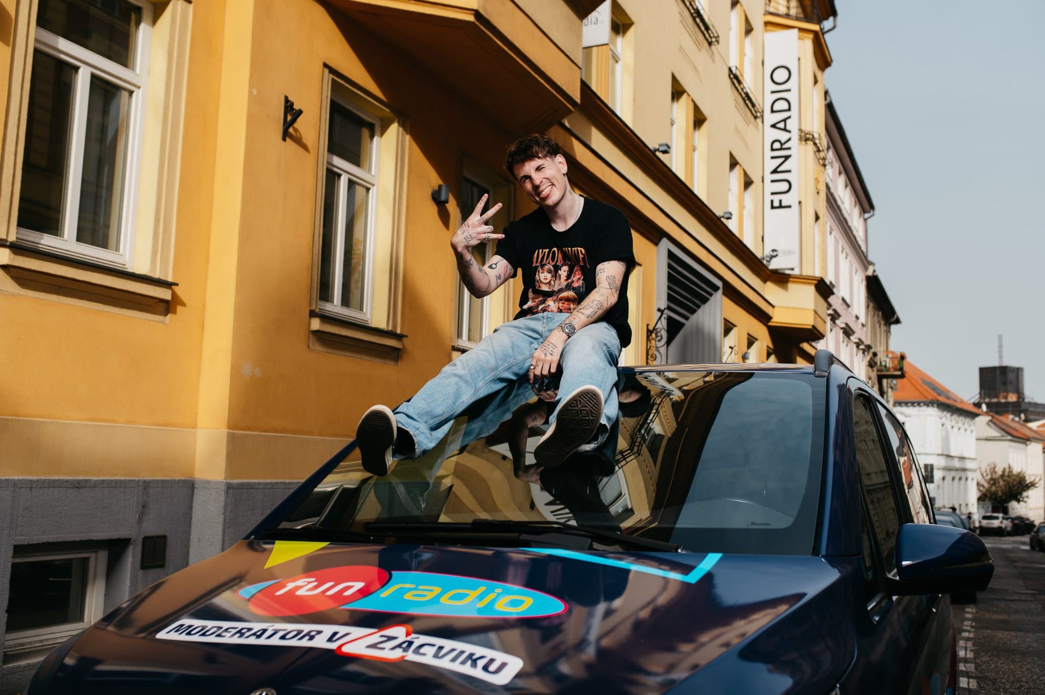 Funradio – moderator v zacviku – Expl0ited – Jakub Kovalík-238web