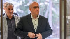 MIMORIADNE: Minister dopravy Jozef Ráž odvolal vedenie ZSSK