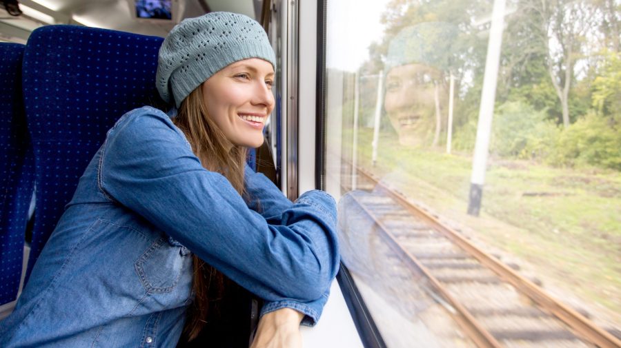 žena vo vlaku