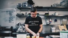 Ryžu konzumuješ celý život zle. Tento trik s chladničkou zmení to, ako ju tvoje telo spracuje