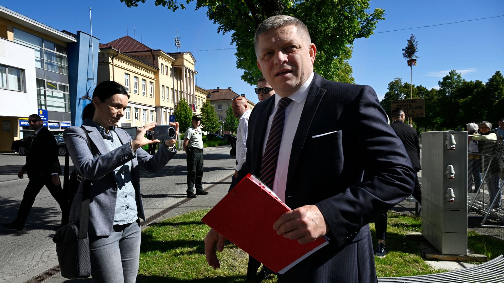 Robert Fico na rokovaní v Handlovej