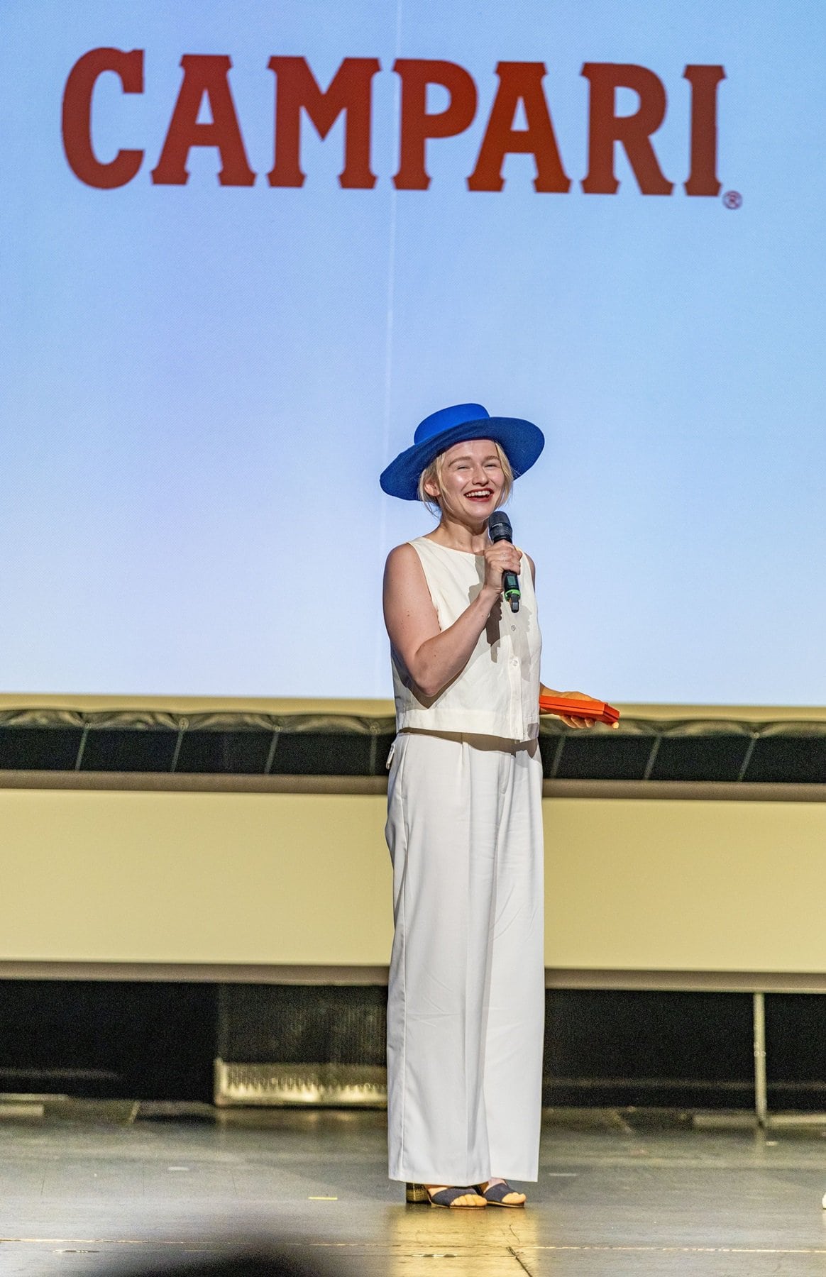 June Film Fest_Zaverecny den_Dana Droppova_Campari