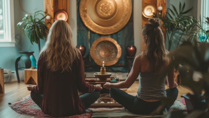 meditácia, dve ženy