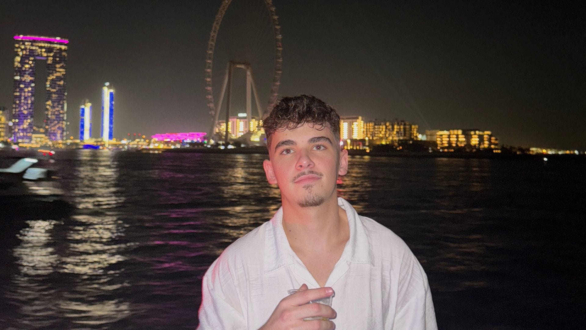 David Kőrös žije 2 roky v Dubaji, influencer