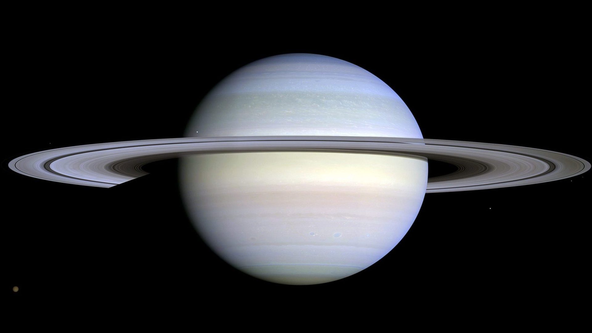 saturn_prstence1