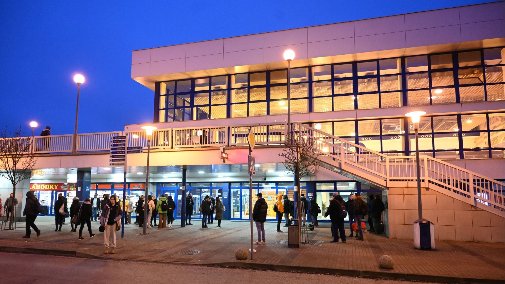 Ilustračná fotografia - železničná stanica Trnava