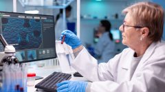 vedci vedec vedkyňa štúdia veda