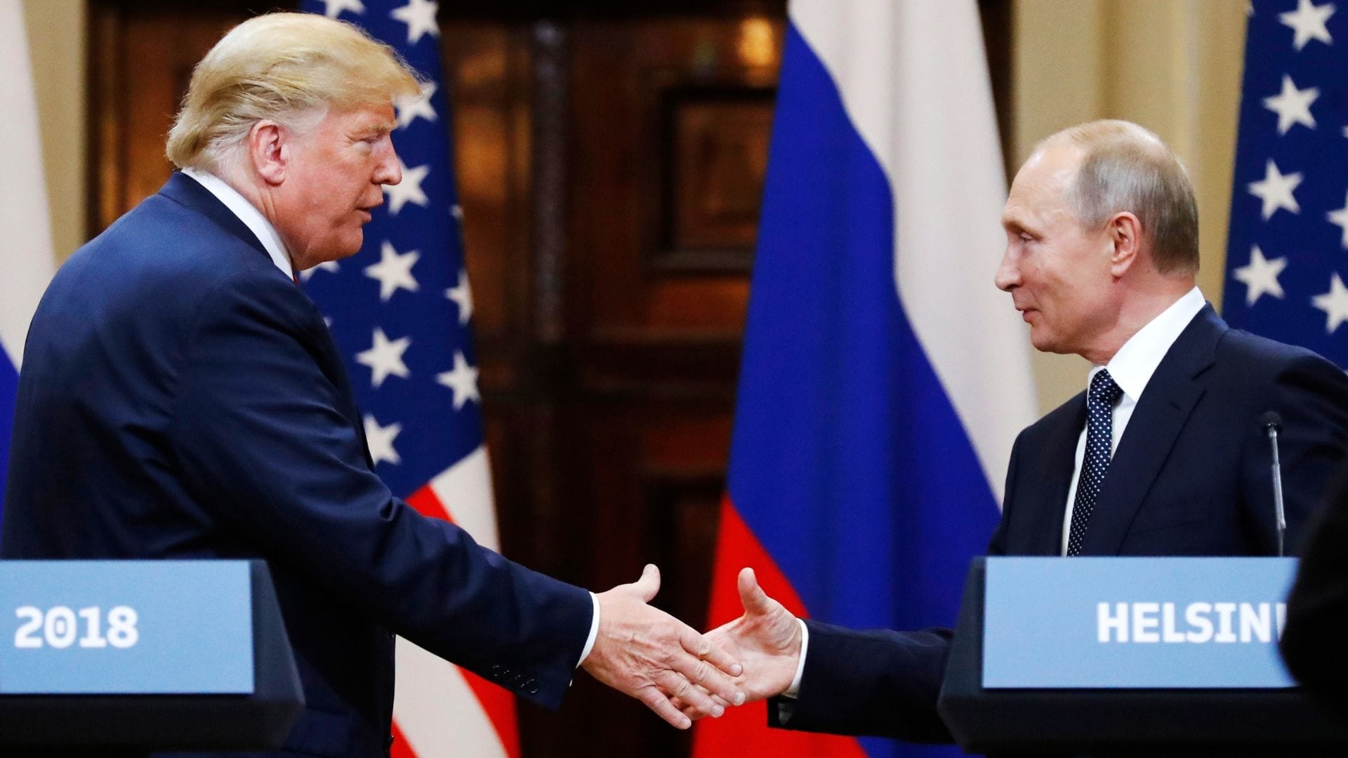 Ruská prezident Vladimir Putin a americký prezident Donald Trump počas rokovania v Helsinkách v roku 2018.
