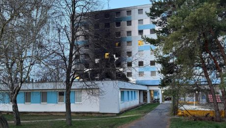 Pre požiar na internáte museli evakuovať študentov