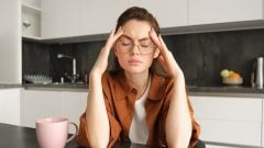 Bežná tabletka proti bolesti skrýva riziko: Obľúbený liek z lekárničky potichu mení hormonálnu rovnováhu v tele