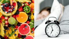 na snímke sú vitamíny, ovocie, budík