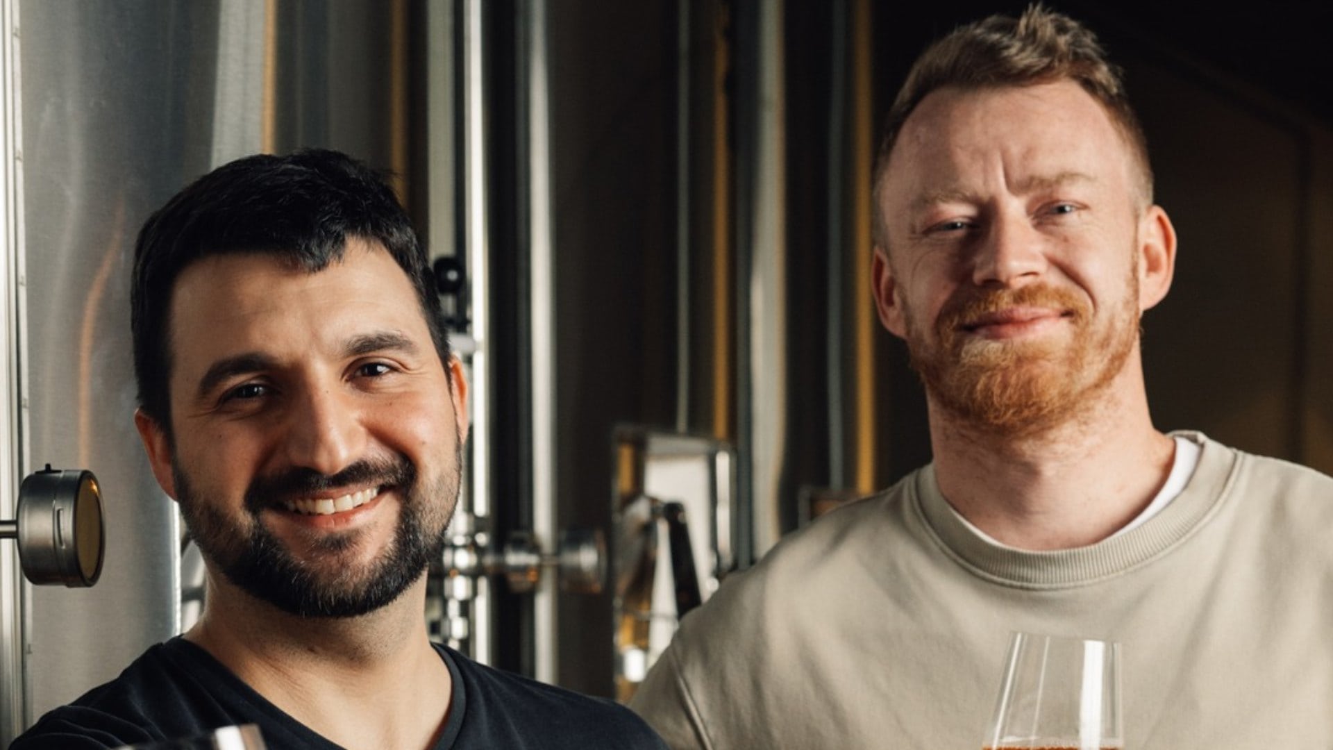 Mário Martinovič, vrchný sládok pivovaru DOCK7, Tomáš Holec, riaditeľ a vrchný sládok pivovaru DOCK7