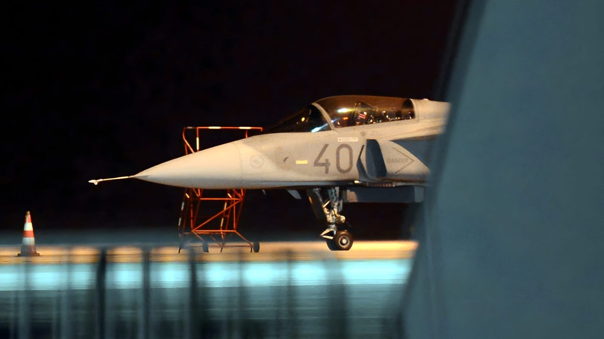 gripen02_20_3_2015234875_upscaled