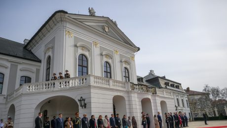 Prezident SR Peter Pellegrini privítal indickú hlavu štátu Draupadí Murmúovú