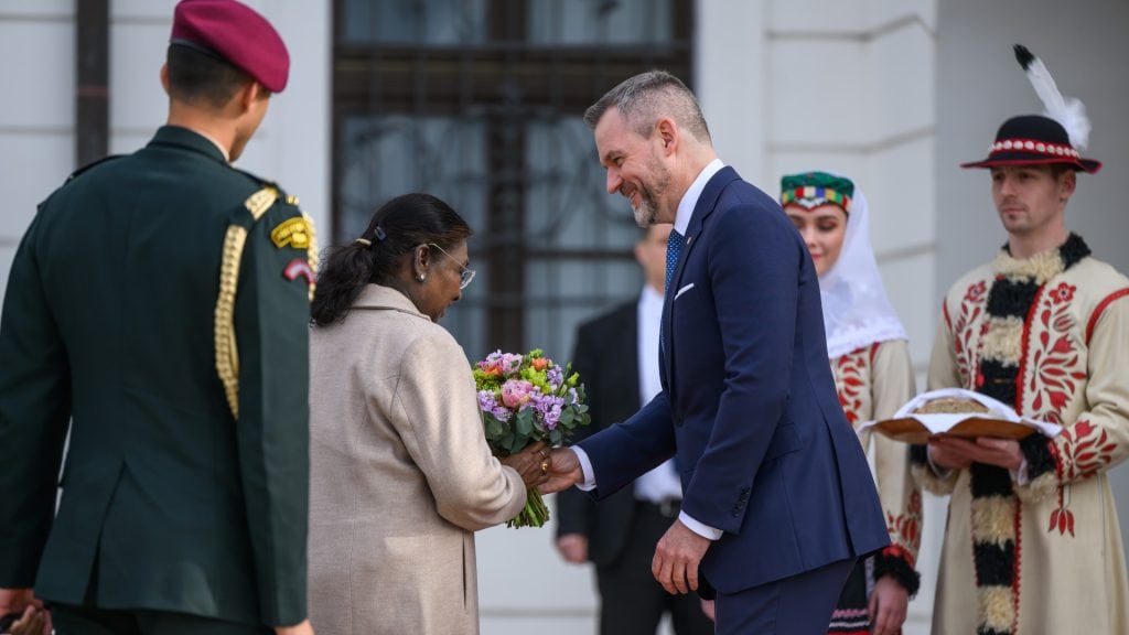 Prezident SR Peter Pellegrini privítal indickú hlavu štátu Draupadí Murmúovú