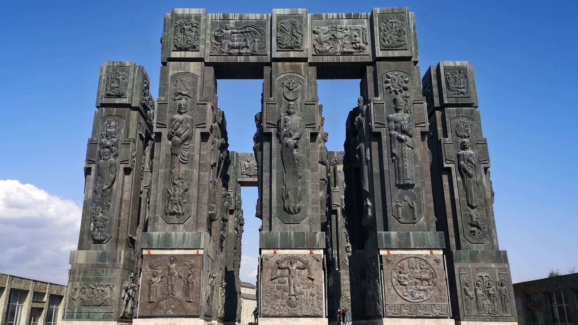 Tbilisi , Zurab Cereteli socha