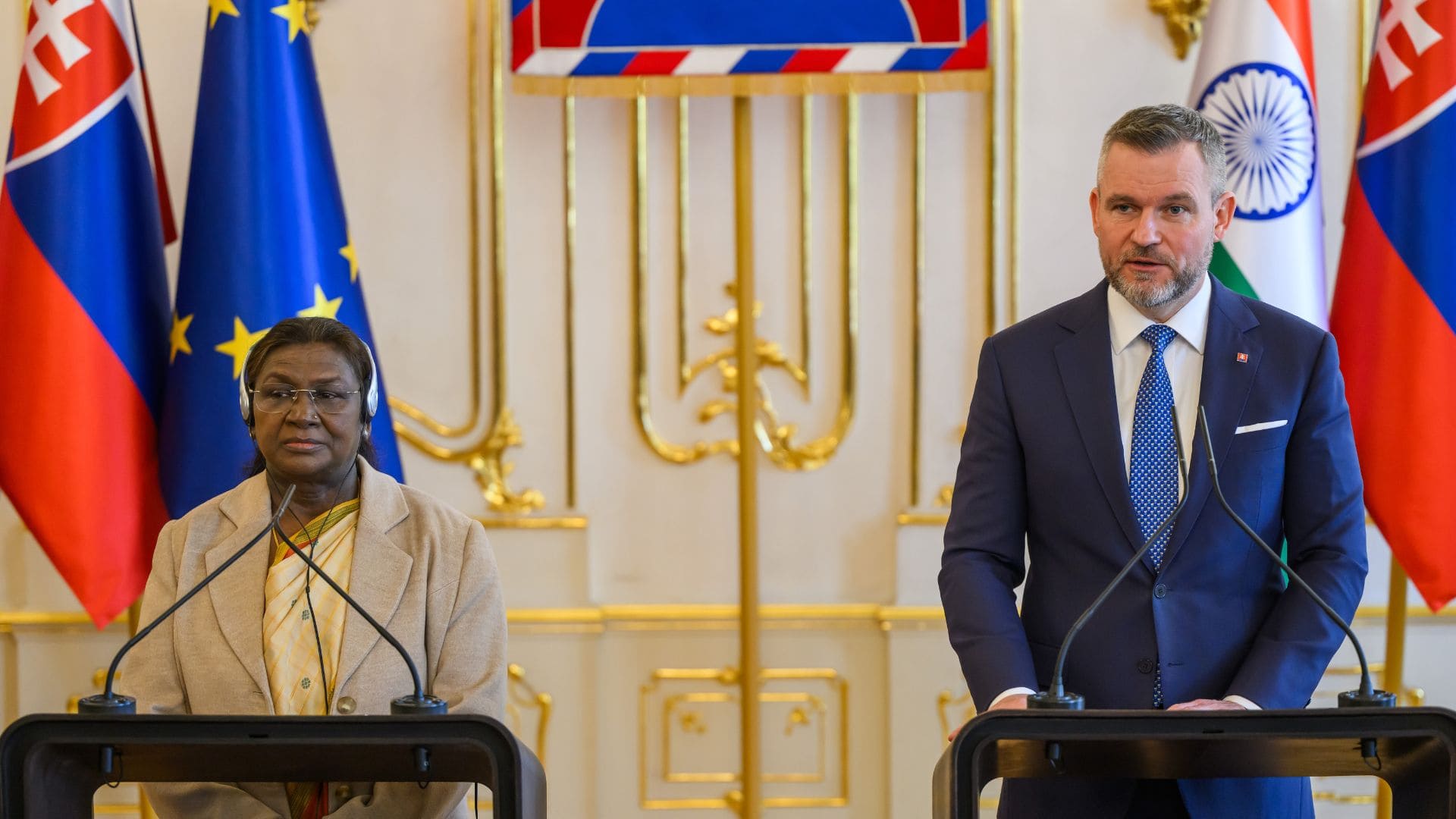 Prezident SR Peter Pellegrini privítal indickú hlavu štátu Draupadí Murmúovú