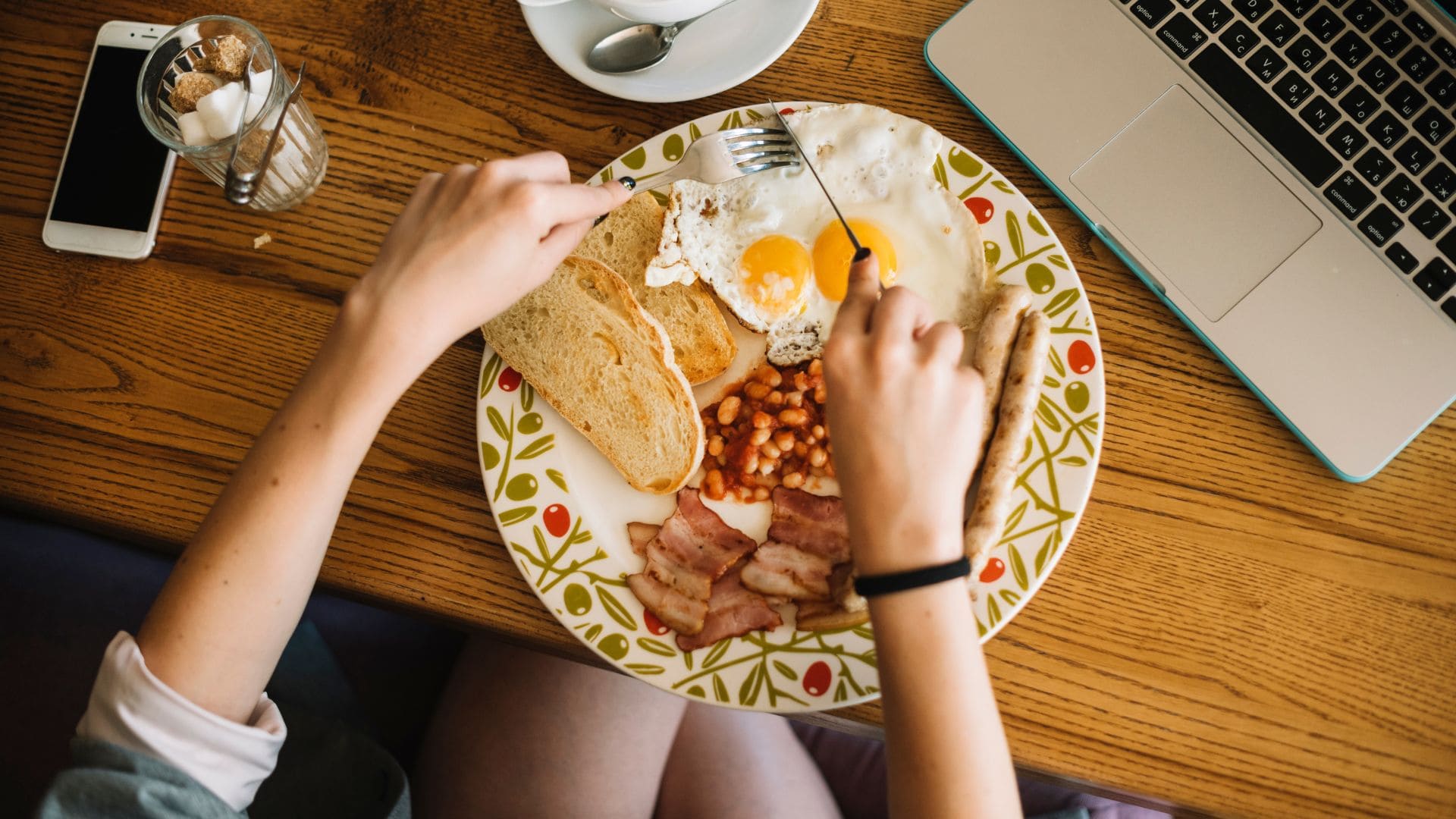 Vajcia, slanina, fazula