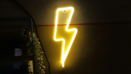 Faktúry za elektrinu sa zmenia