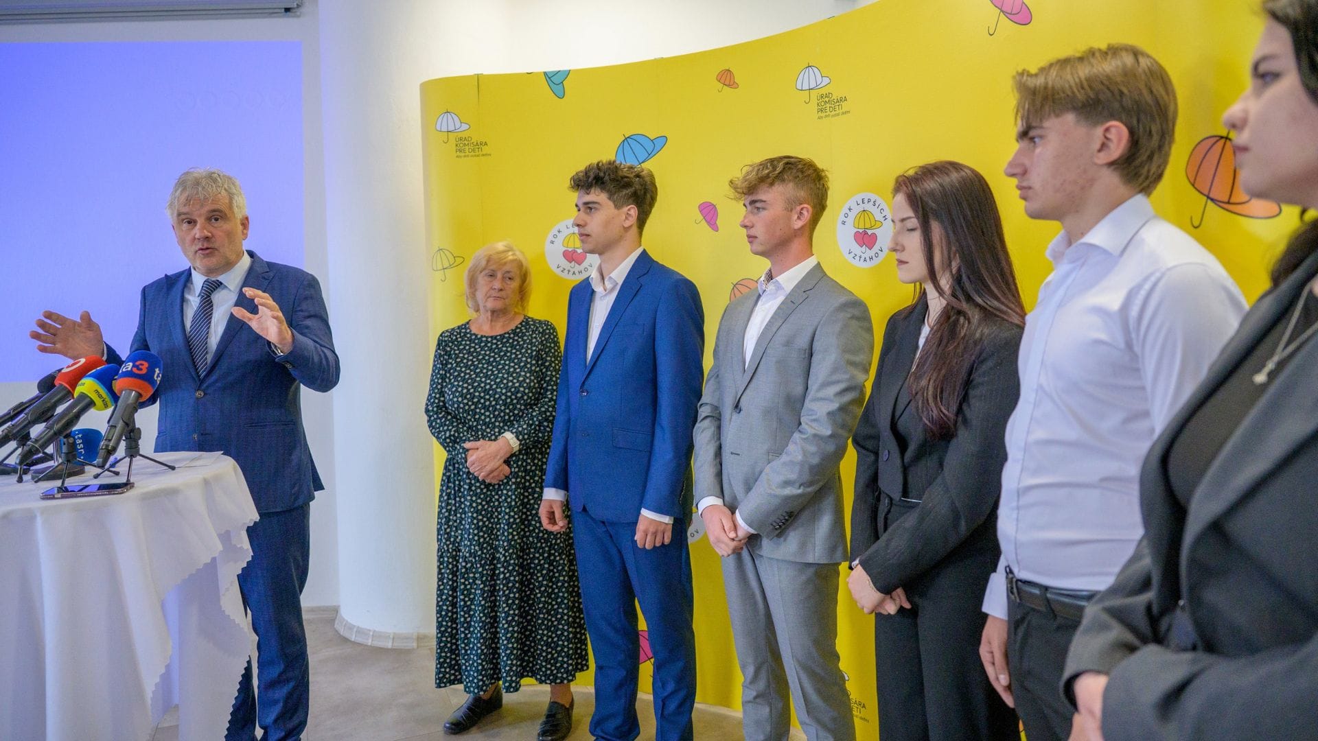 Parlament detí a mládeže,