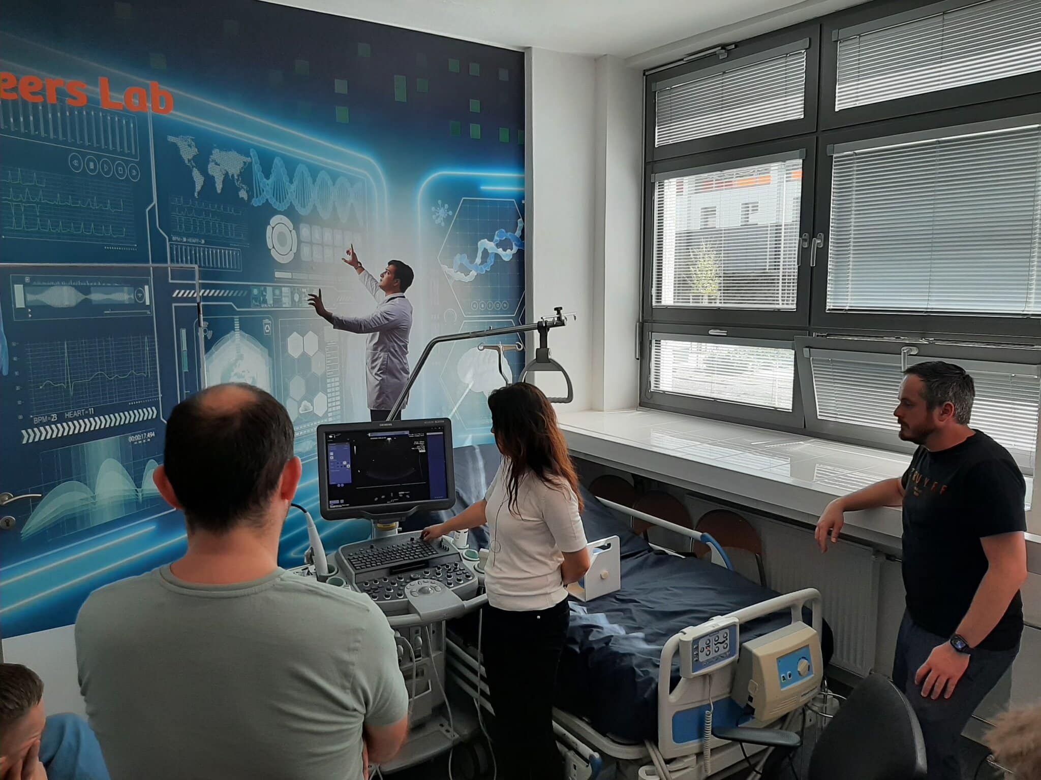 Študenti Žilinskej univerzity pracujú s medicínskou technológiou svetovej úrovne