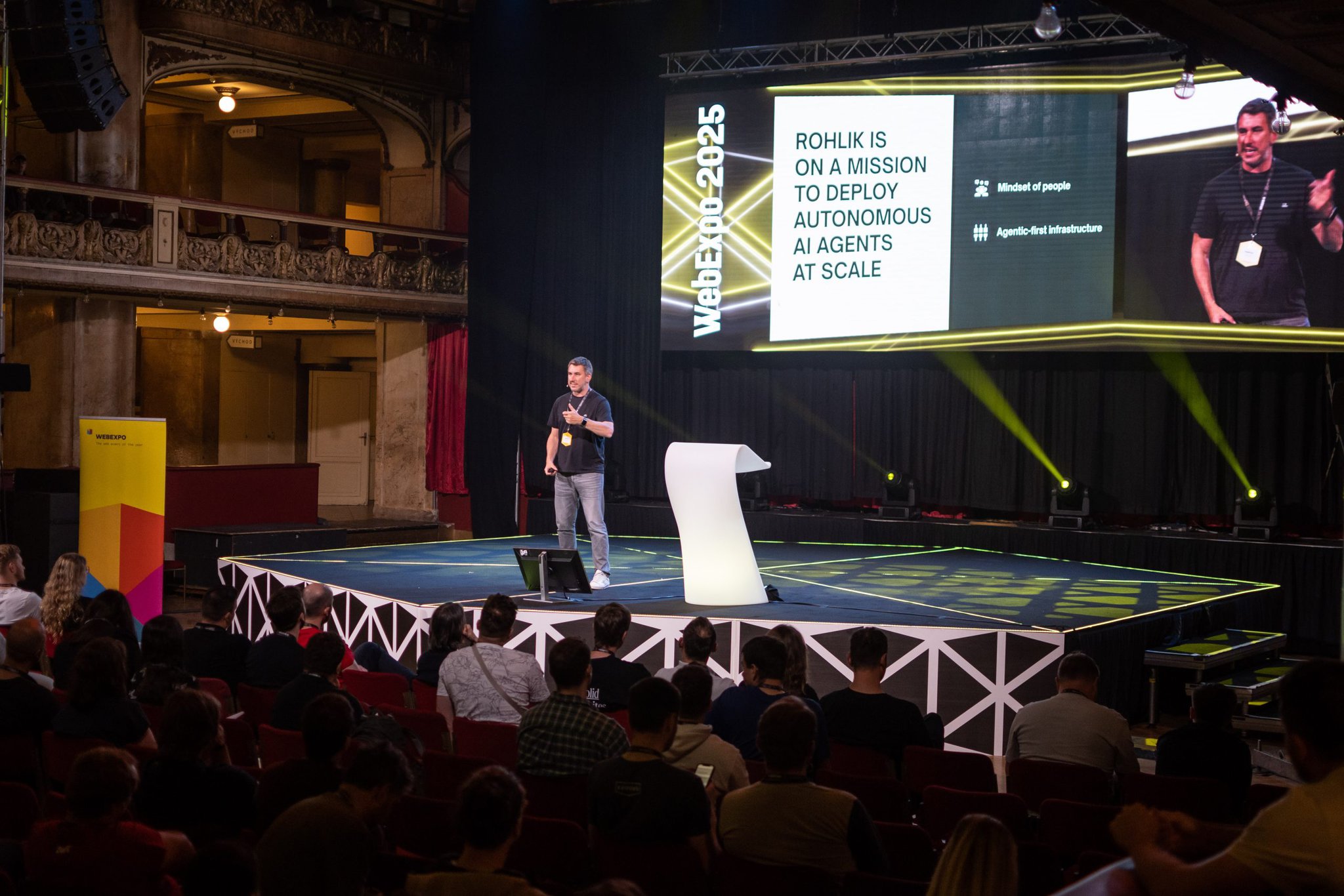 2. Lucerna Great Hall – Tomáš Čupr (1)