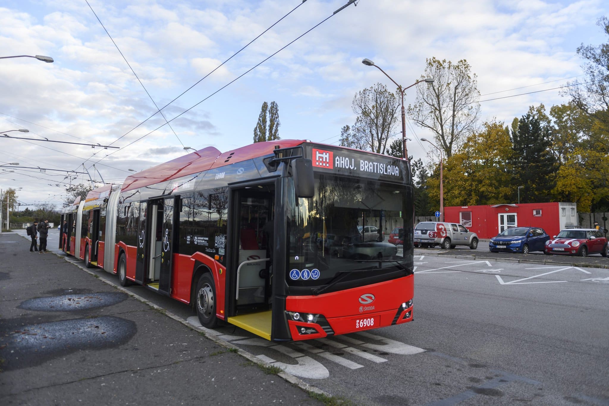 20231611_megatrolejbus_03999637 (1)