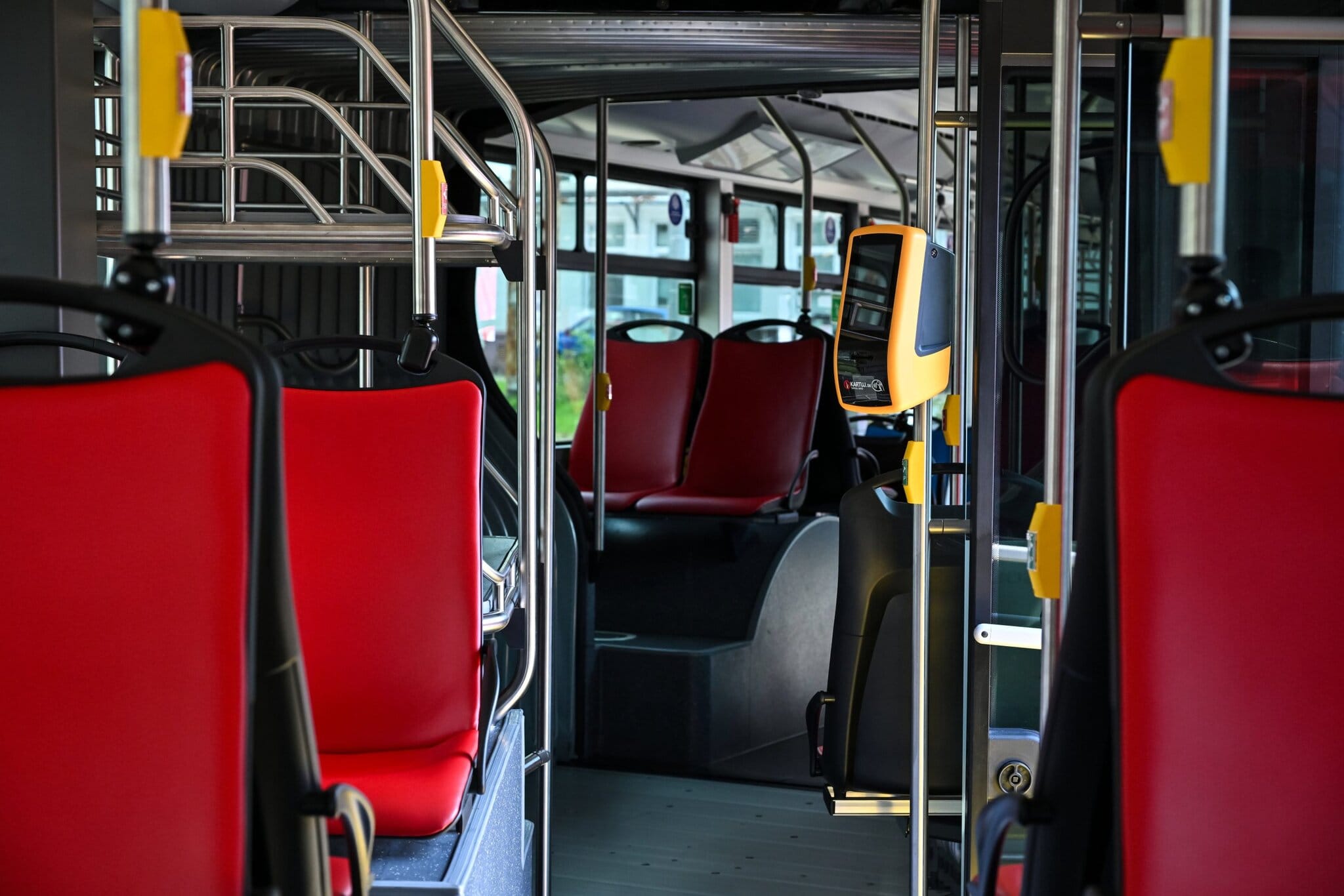 4_16082023_dpb_novy_trolejbus979073