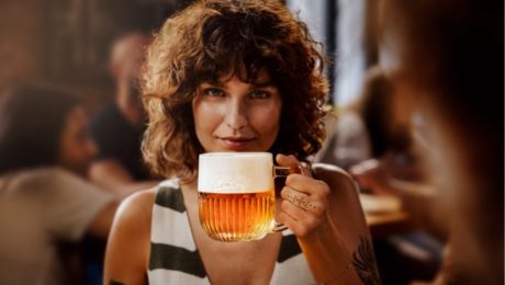 Chmeľ v Budvare nie