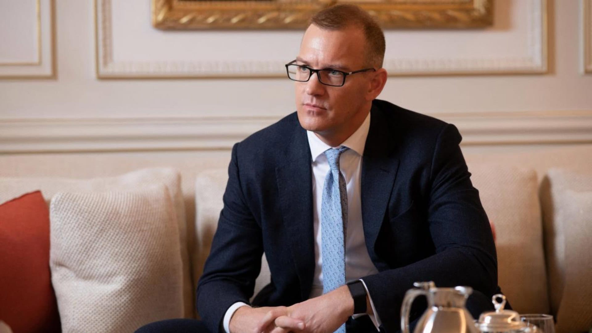 na snimke je Křetínský