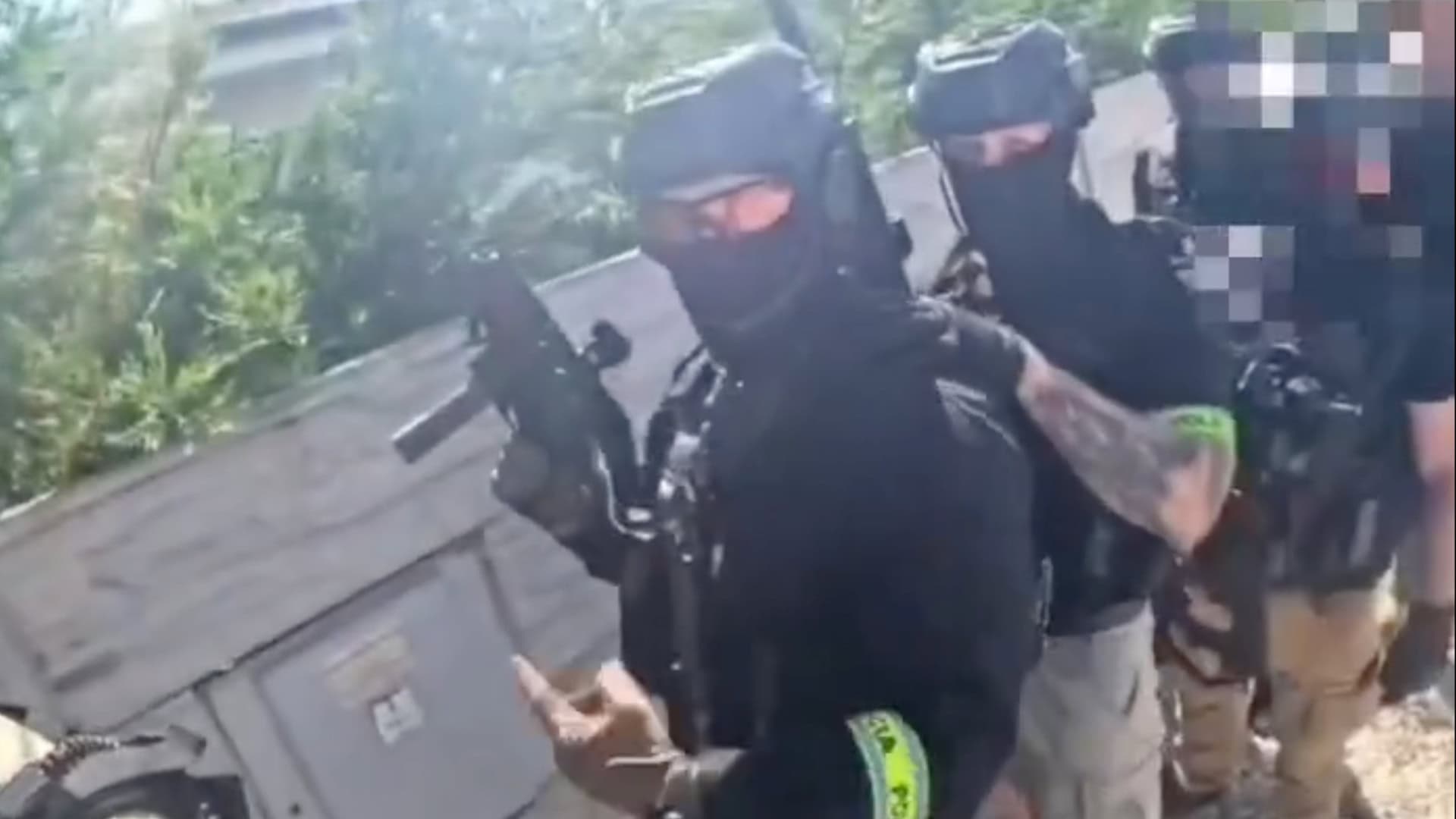 policajný zásah video